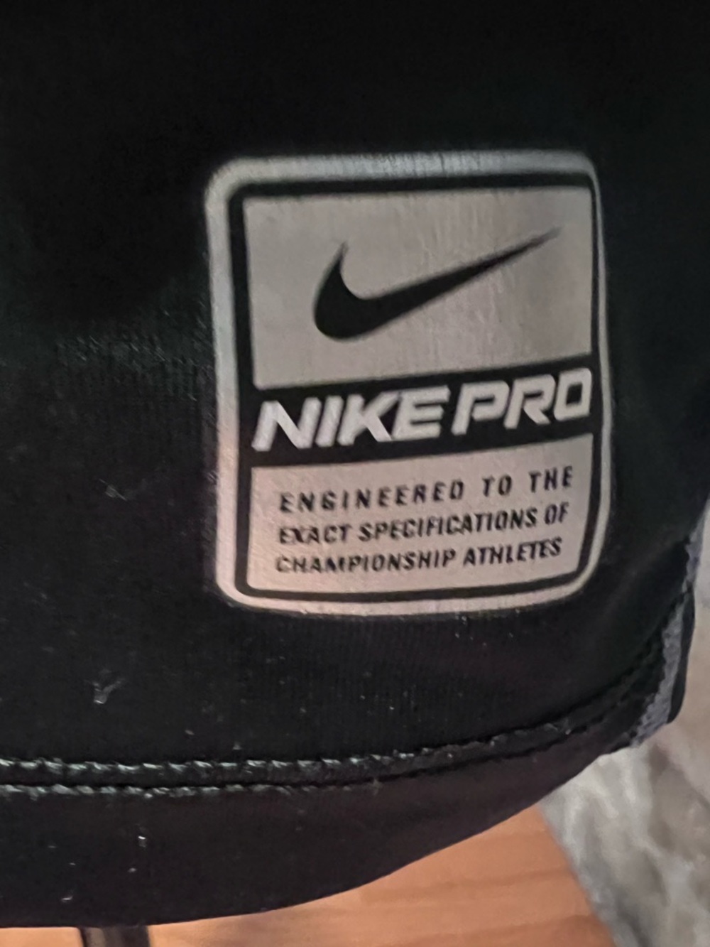 Men’s size M Nike Dri Fit Pro Combat Black Long Sleeve Performance Top. - Picture 5 of 6